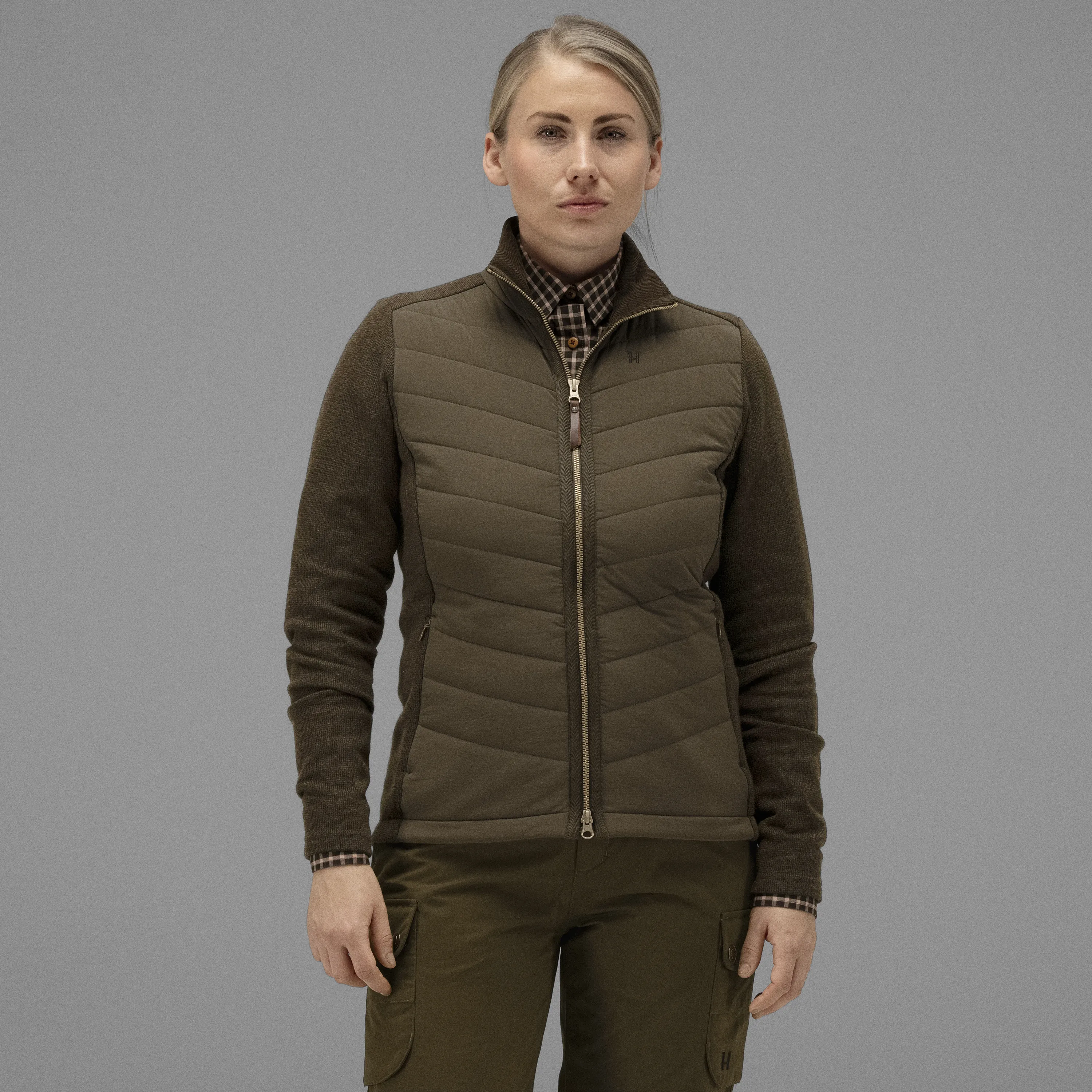 Härkila Women&#x27;s Retrieve Insulated Cardigan Dark Warm Olive | Buy Härkila Women&#x27;s Retrieve Insulated Cardigan Dark Warm Olive here | Outnorth