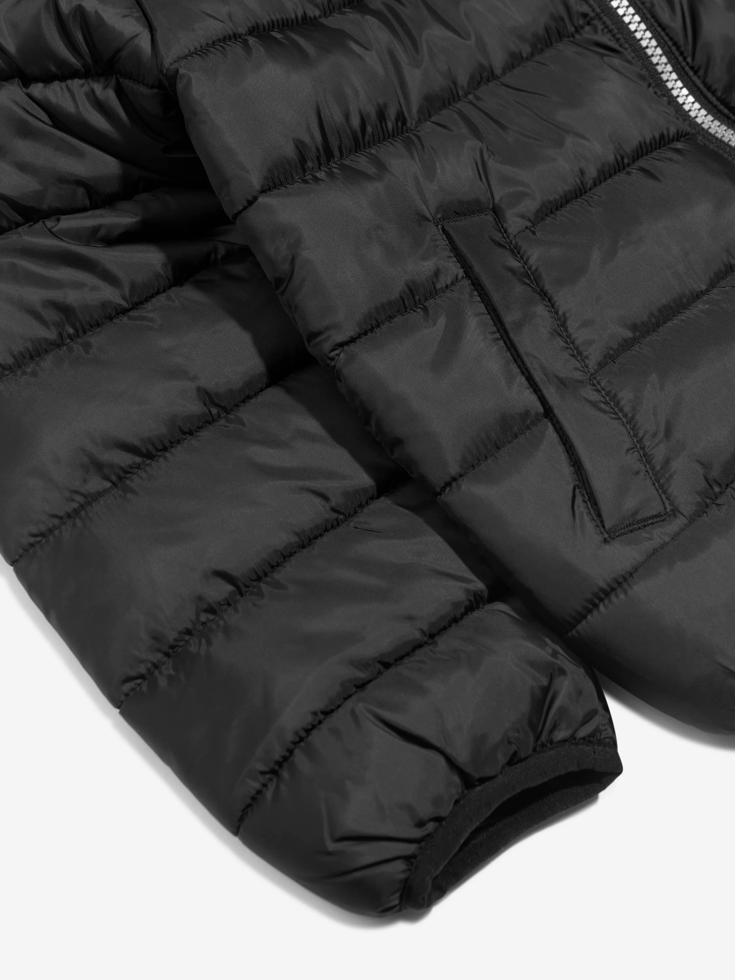 Nike Boys Solid Down Puffer Jacket in Black